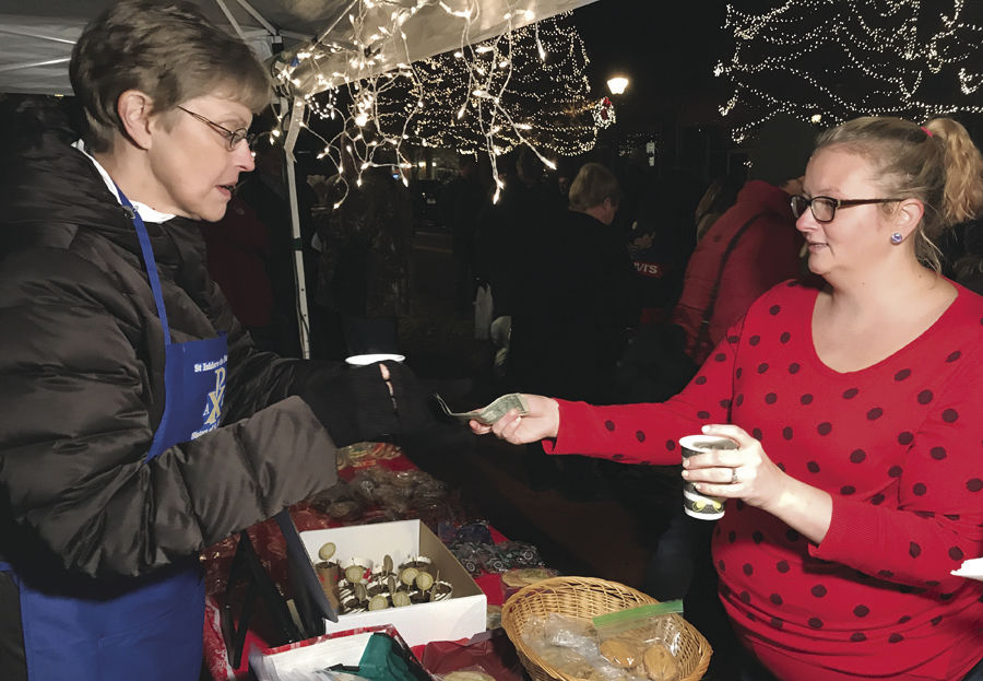 J-ToG-tree lighting_7322.jpg